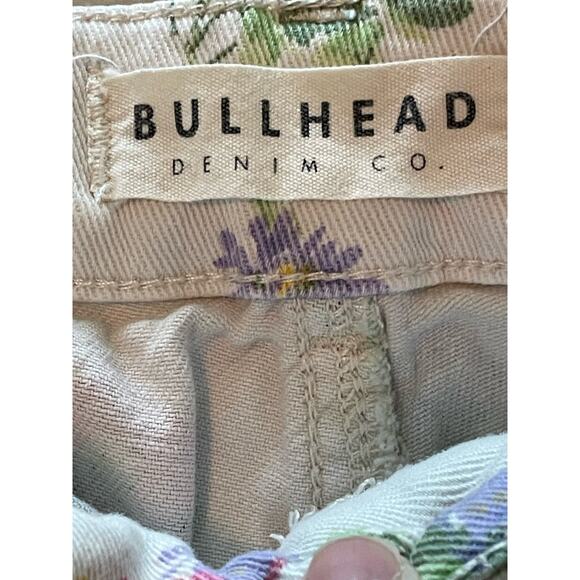 Bullhead Co. Vintage Rose Garden Mom Short size 9 - Picture 4 of 7